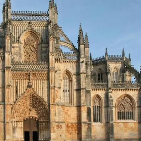 Villa Historical 4 - Bedroom In Alcobaça