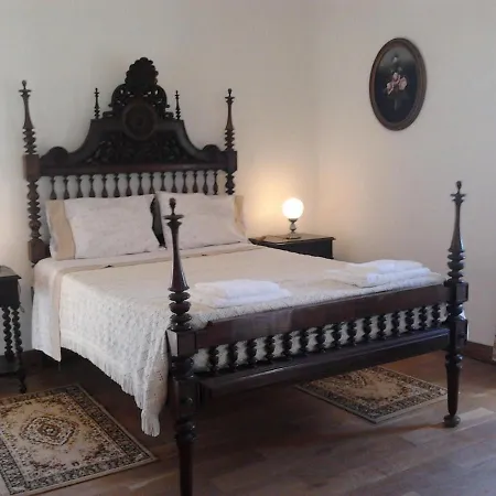 Historical 4 - Bedroom In *