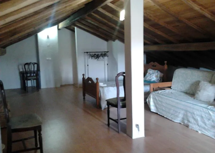 Historical 4 - Bedroom In * Alcobaça