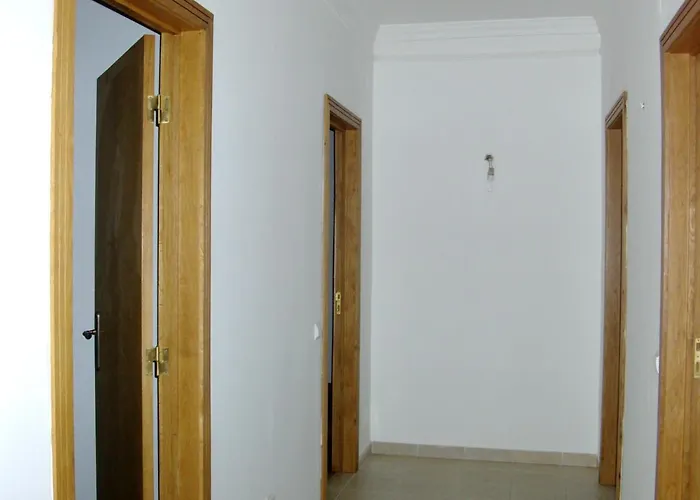 Historical 4 - Bedroom In * Алкобаса